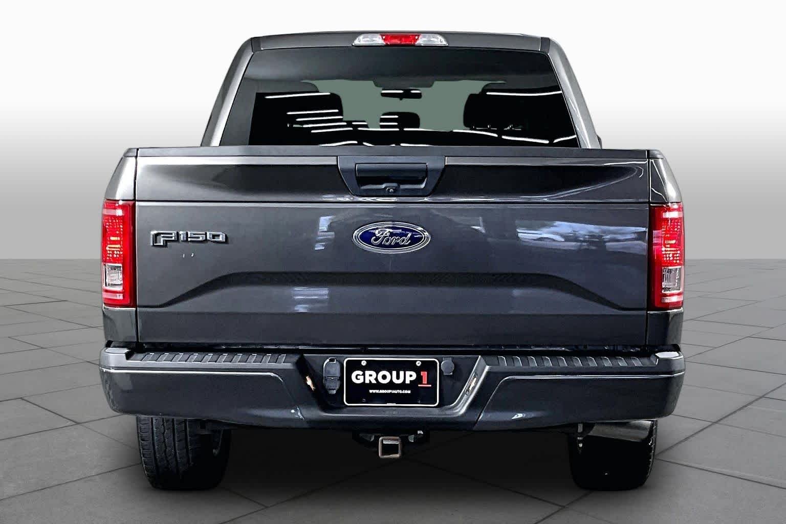 Pre-Owned 2017 Ford F-150 XL