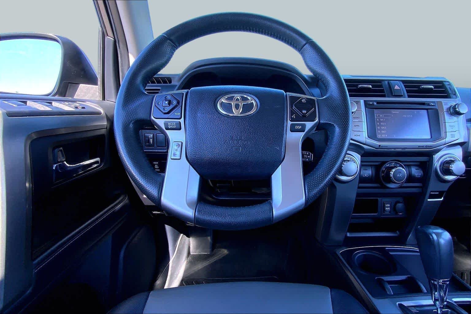Used 2018 Magnetic Gray Metallic Toyota SR5 Premium image 6