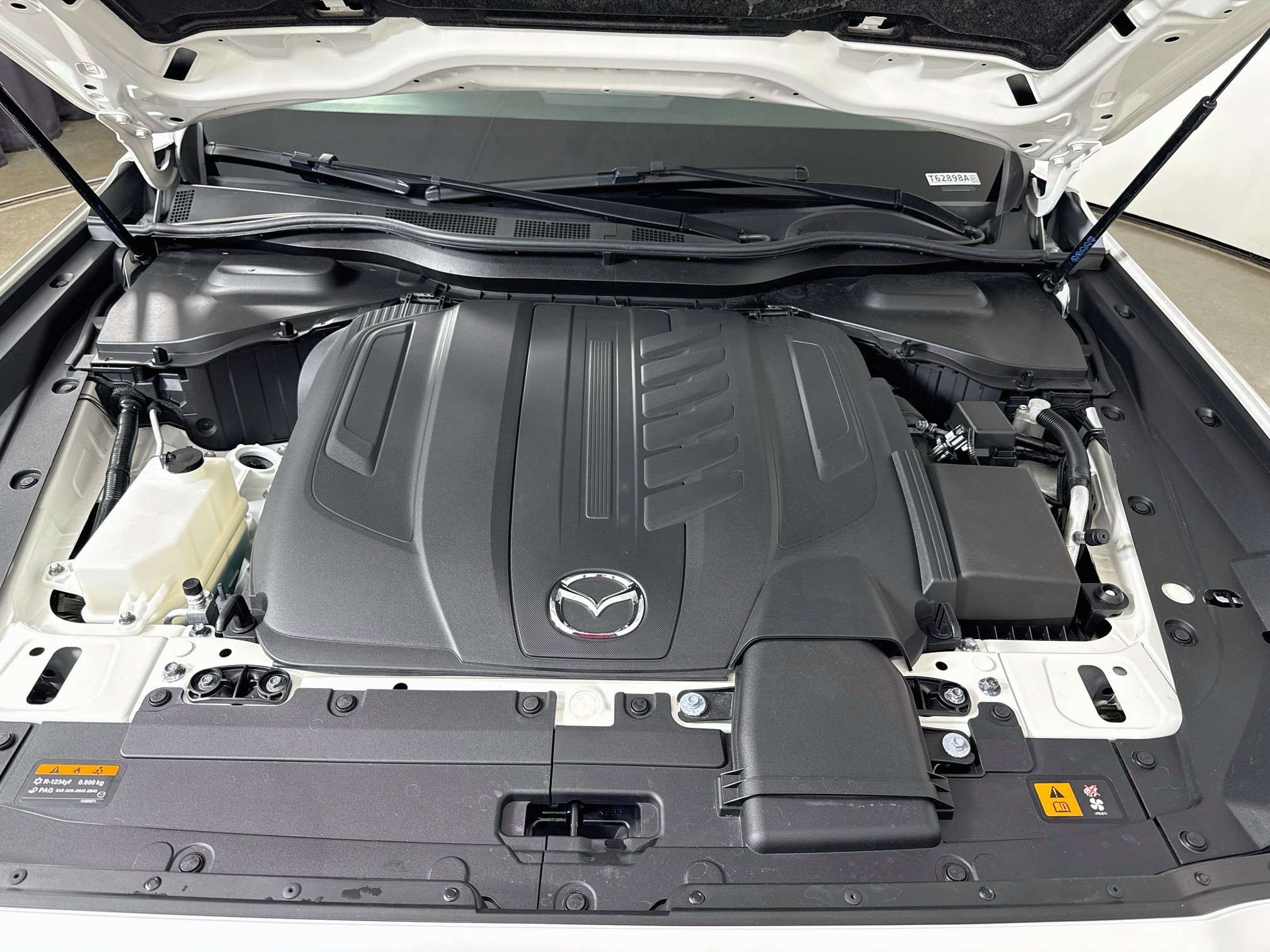 Used 2024 Rhodium White Premium Mazda 3.3 Turbo Preferred image 31