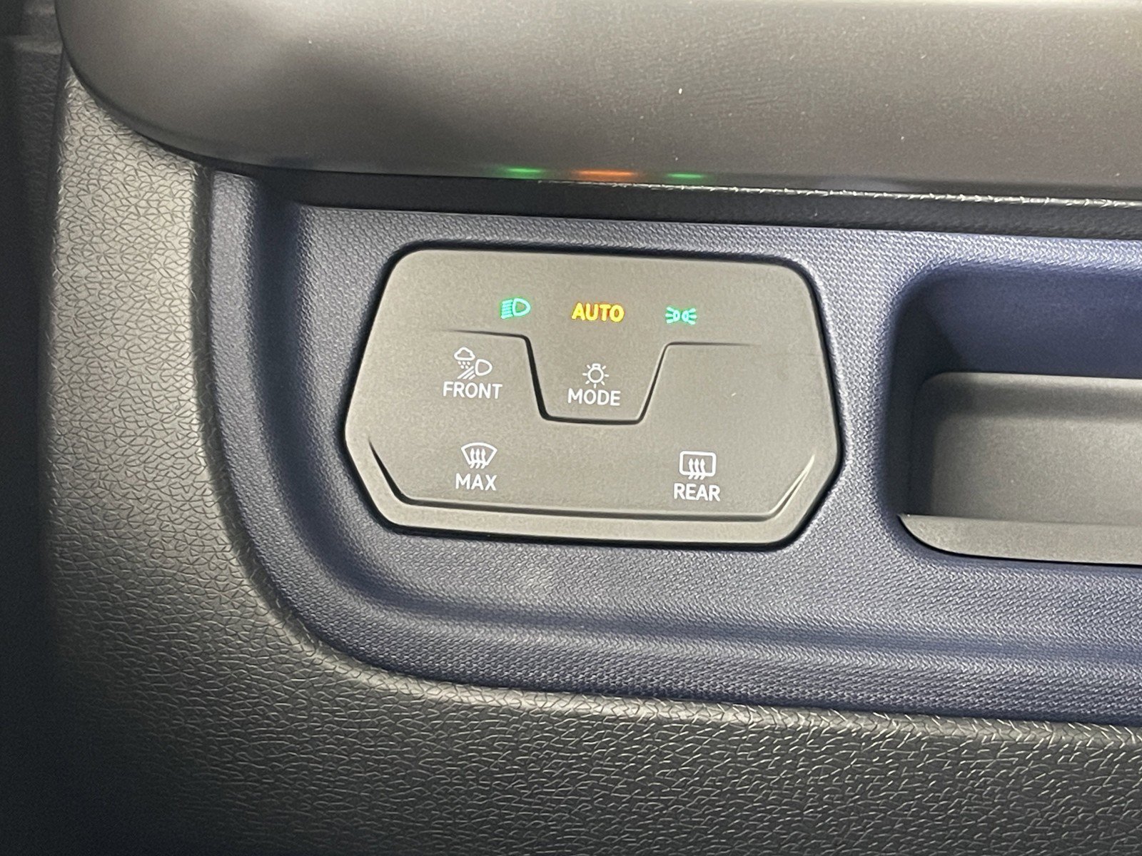 2025 Volkswagen ID. Buzz PRO S - Photo 22