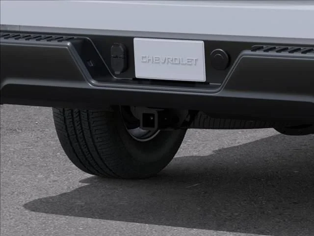 New 2026 Summit White Chevrolet WT image 14