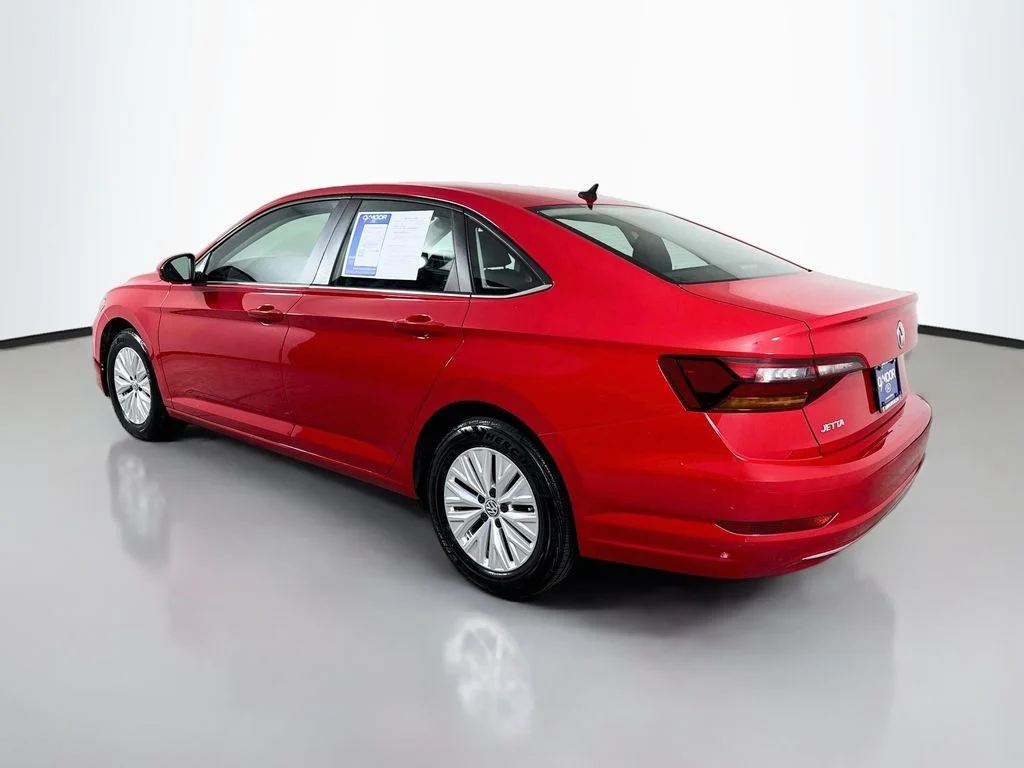 Used 2019 Tornado Red Volkswagen S image 11