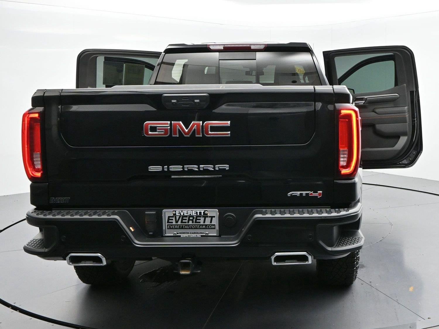 Used 2024 Onyx Black GMC AT4 image 47
