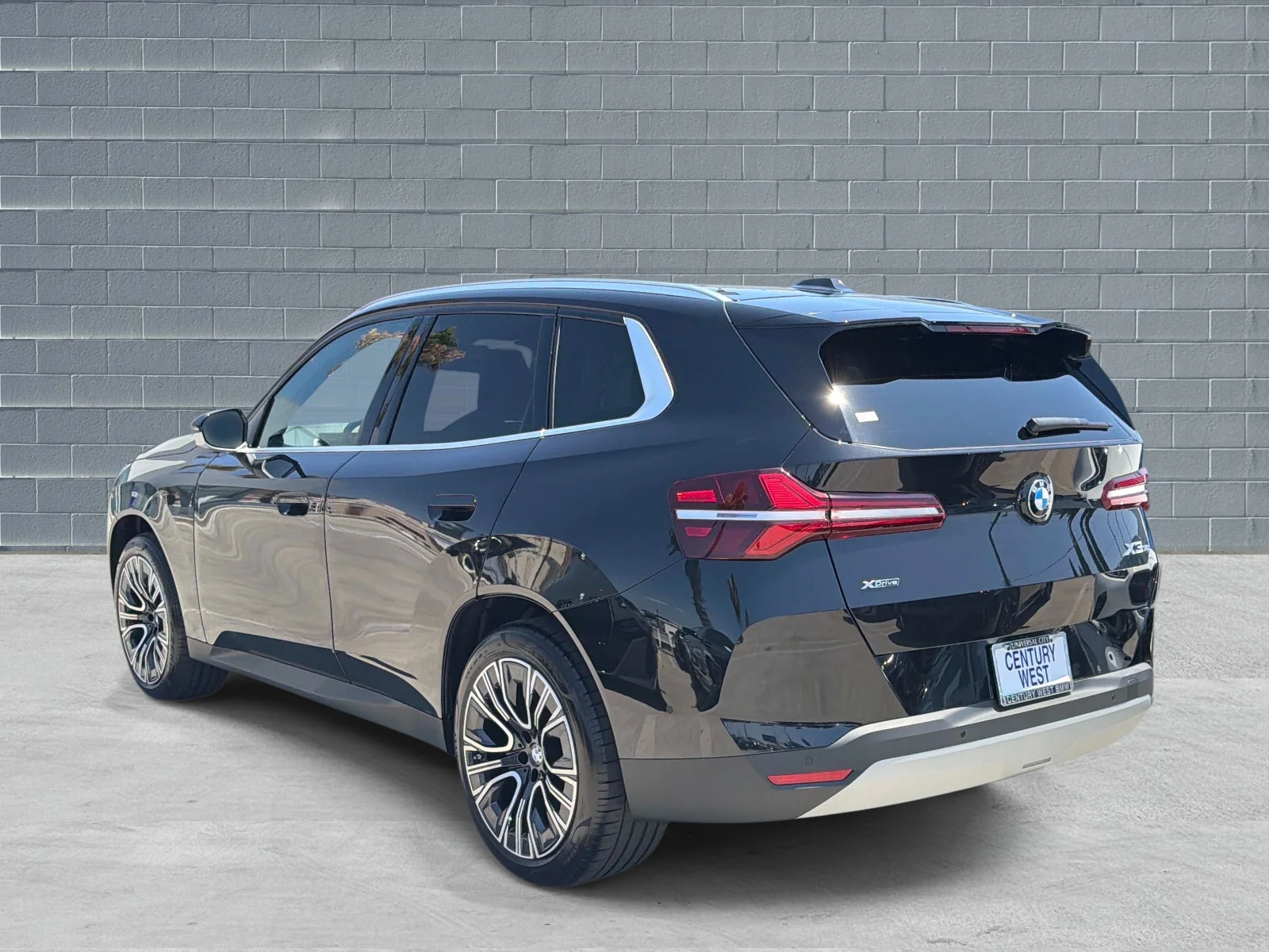 Used 2025 Black Sapphire Metallic BMW 30 xDrive Sports Activity Vehicle image 4