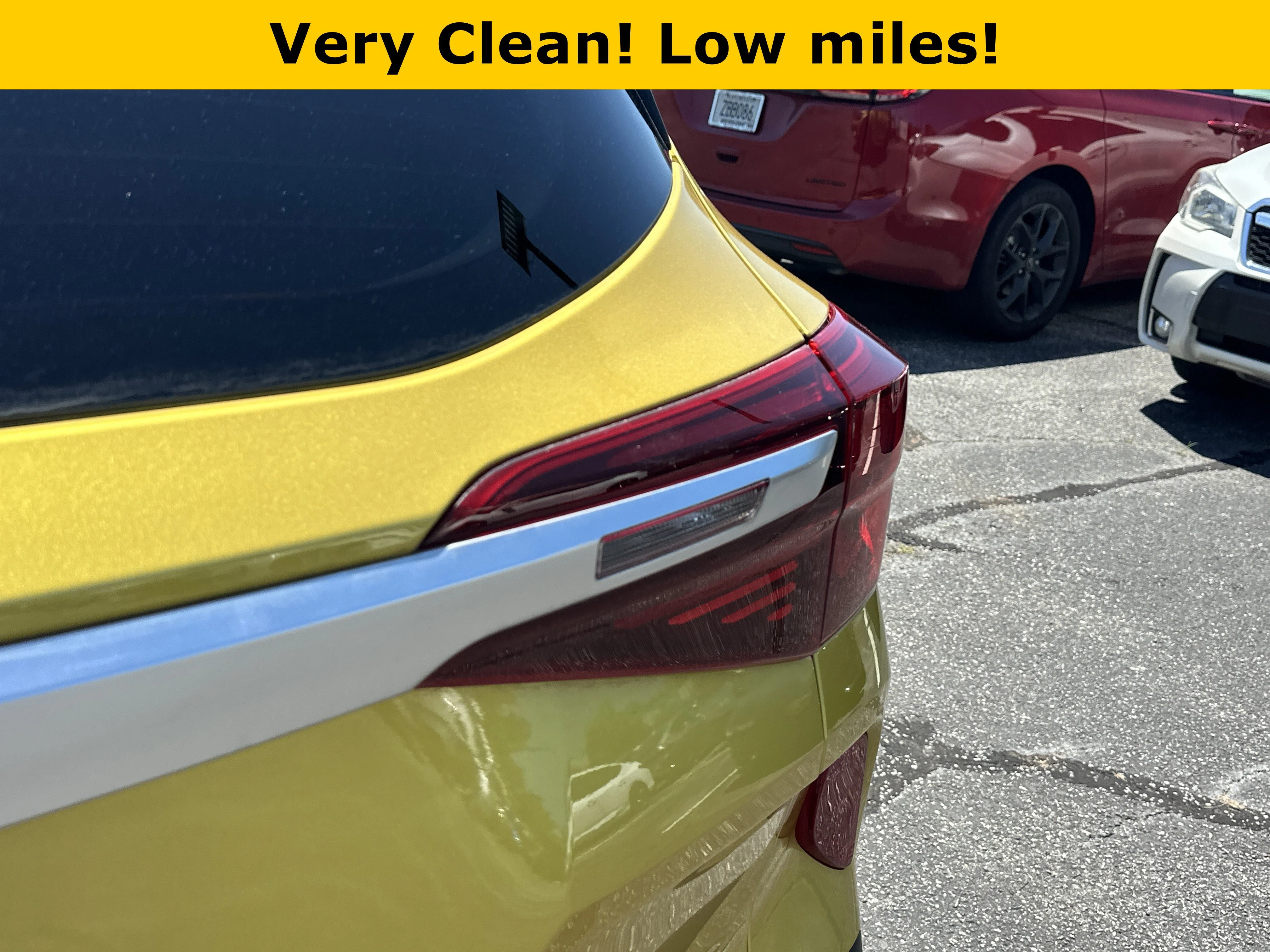 Used 2023 Starbright Yellow/Black Roof Kia Nightfall image 21