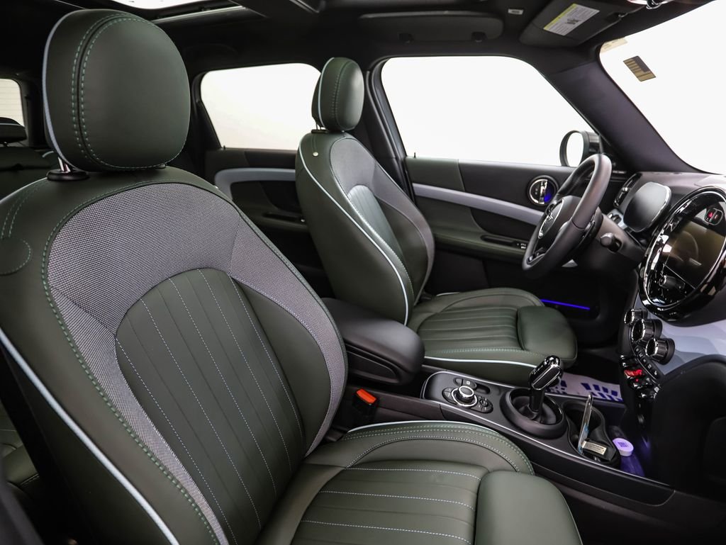 Used 2024 Grey MINI Iconic image 30