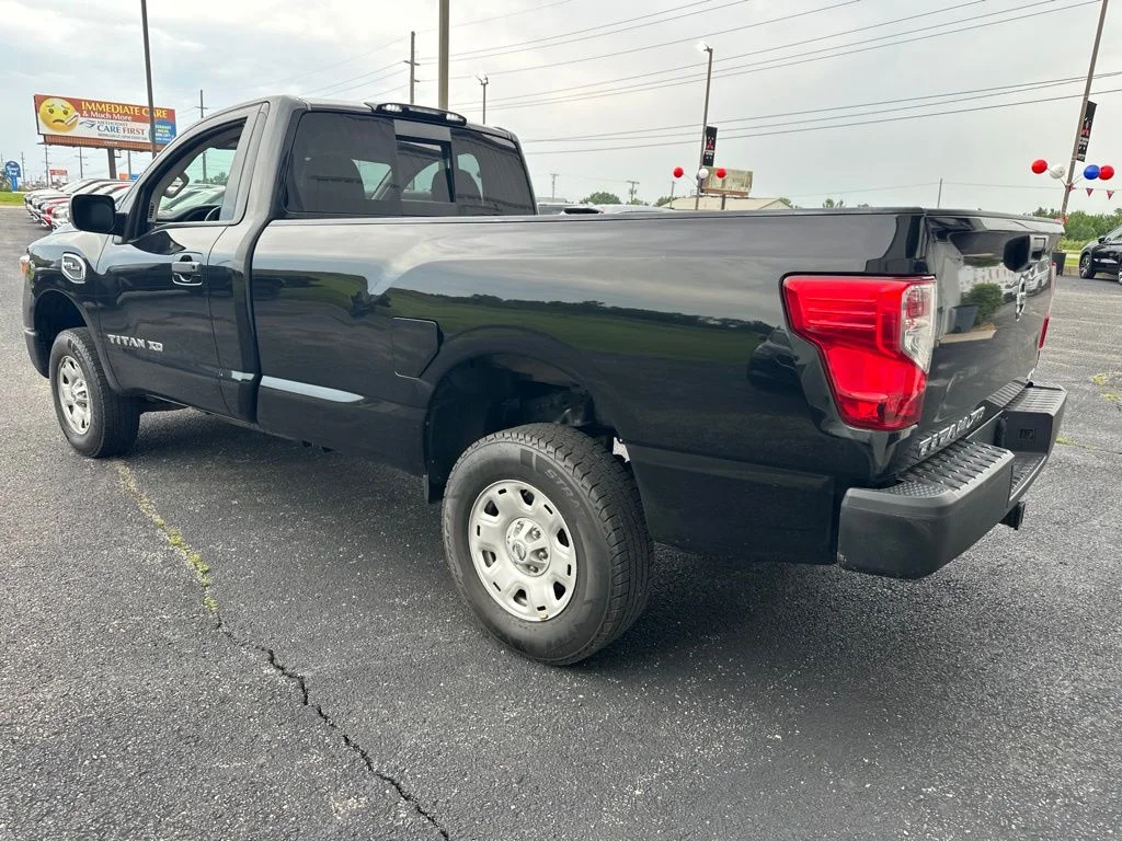 Used 2018 Black Nissan S image 11