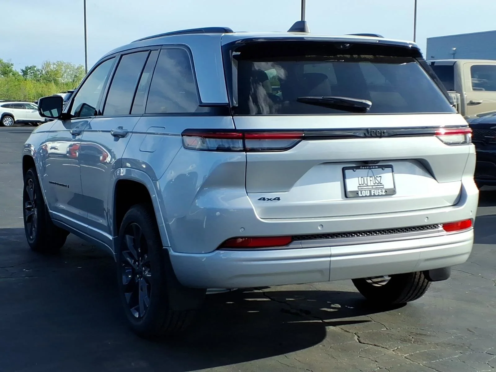 New 2026 Silver Zynith Jeep Limited Reserve image 4