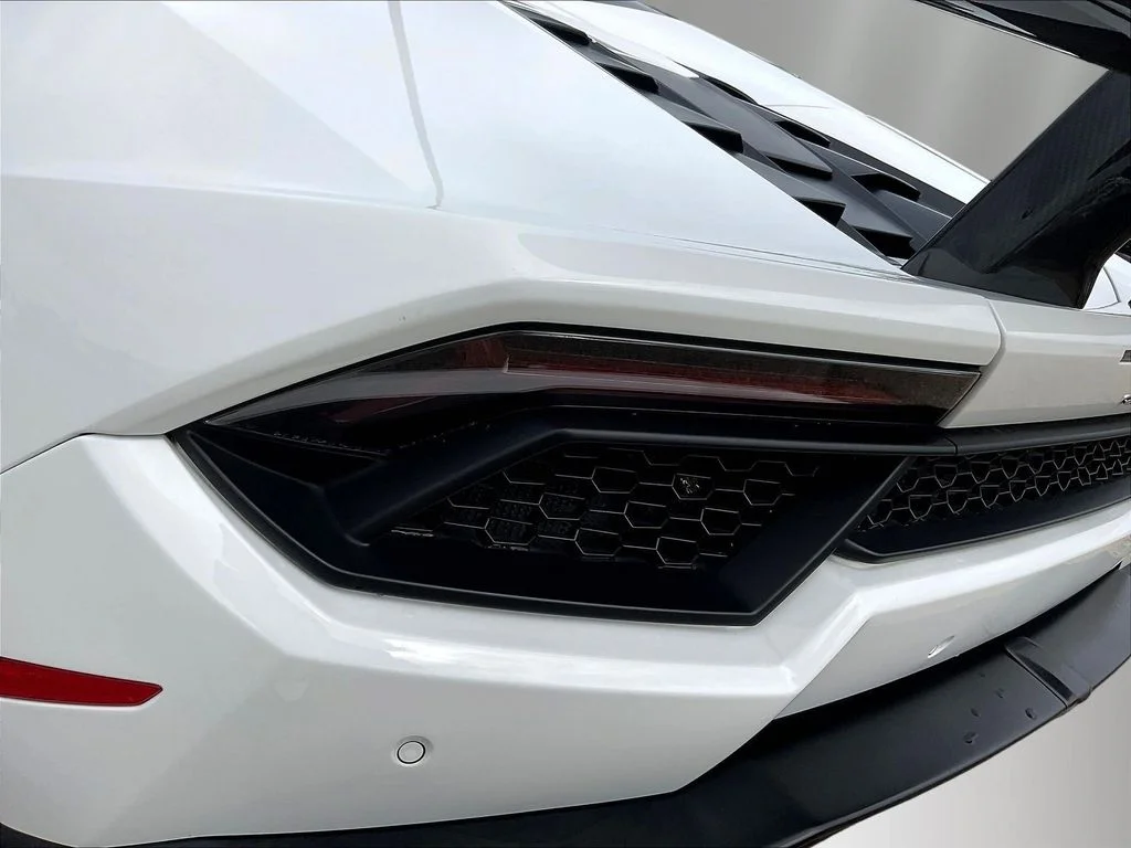 Used 2019  Lamborghini LP580-2S image 21