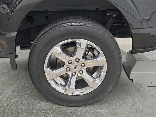 Used 2021 Black Ford XLT image 32