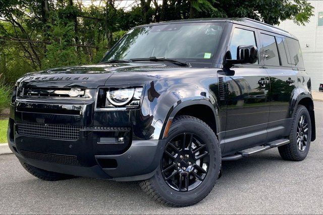 2026 Land Rover Defender 110 S