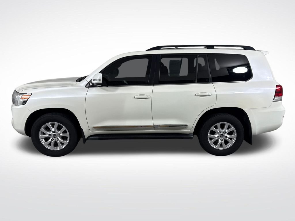 2019 Toyota Land Cruiser Base - Photo 6