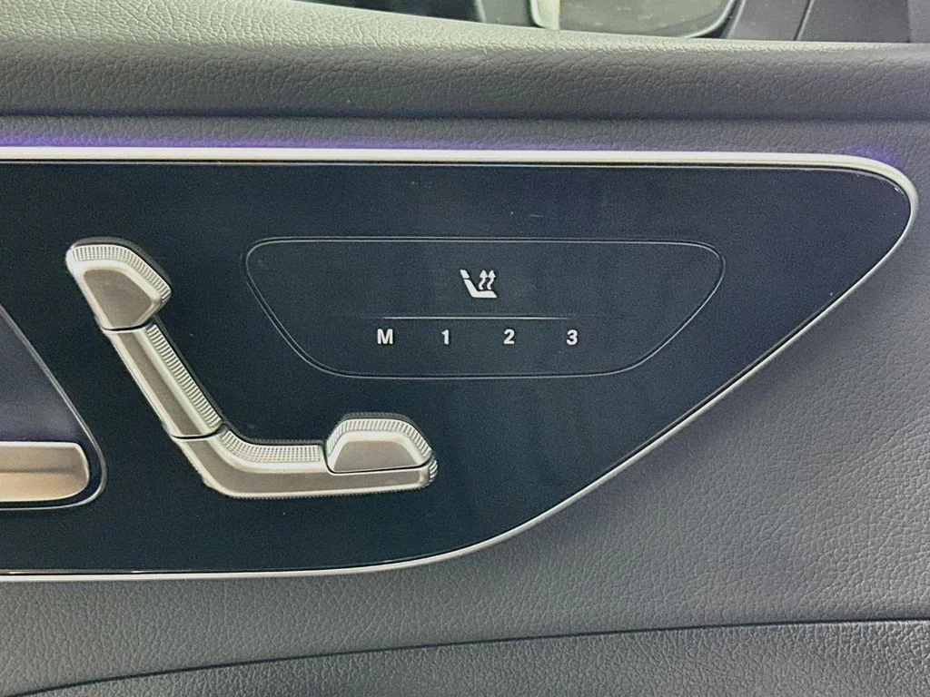 Used 2026  Mercedes-Benz C 300 image 21