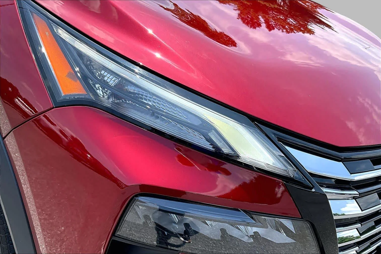 Used 2024 Scarlet Ember Tintcoat Nissan SL image 27