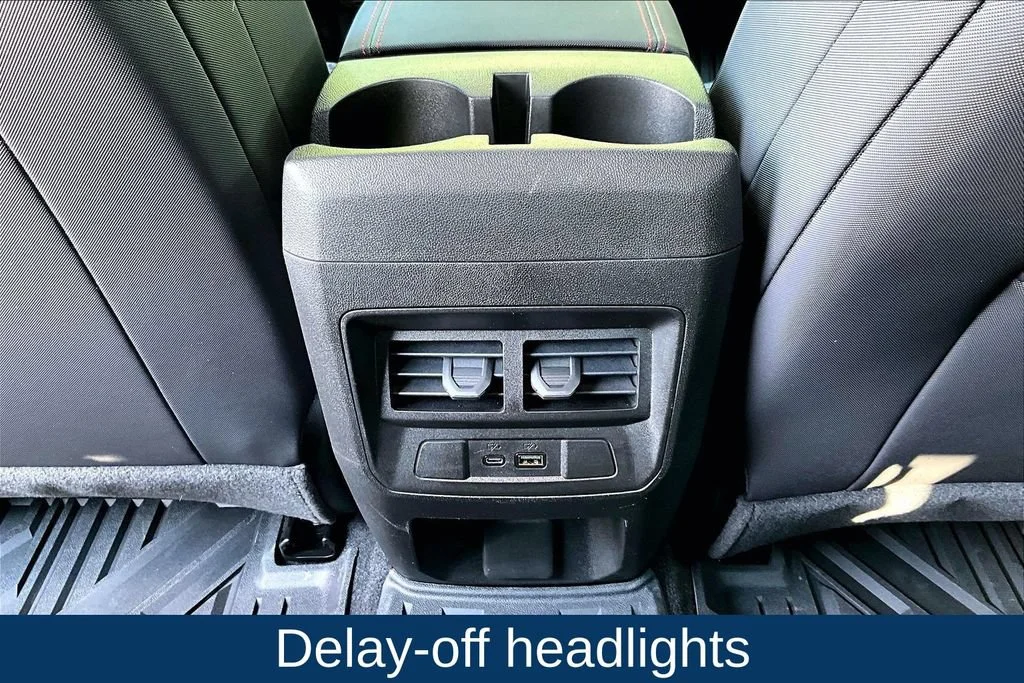 Used 2025 Black Chevrolet Z71 image 18