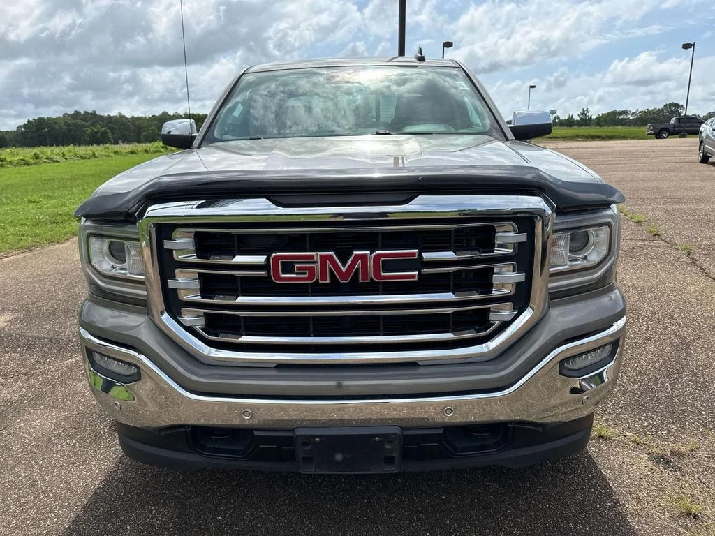 Used 2017 Gray GMC SLT image 3
