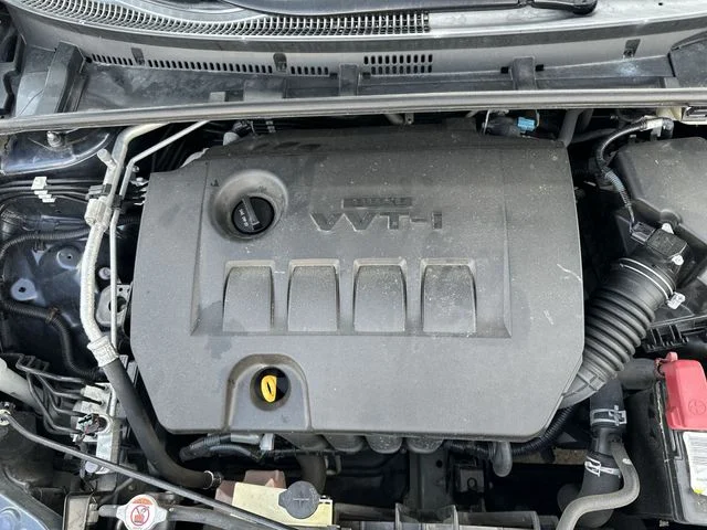 Used 2017 Gray Toyota SE image 27