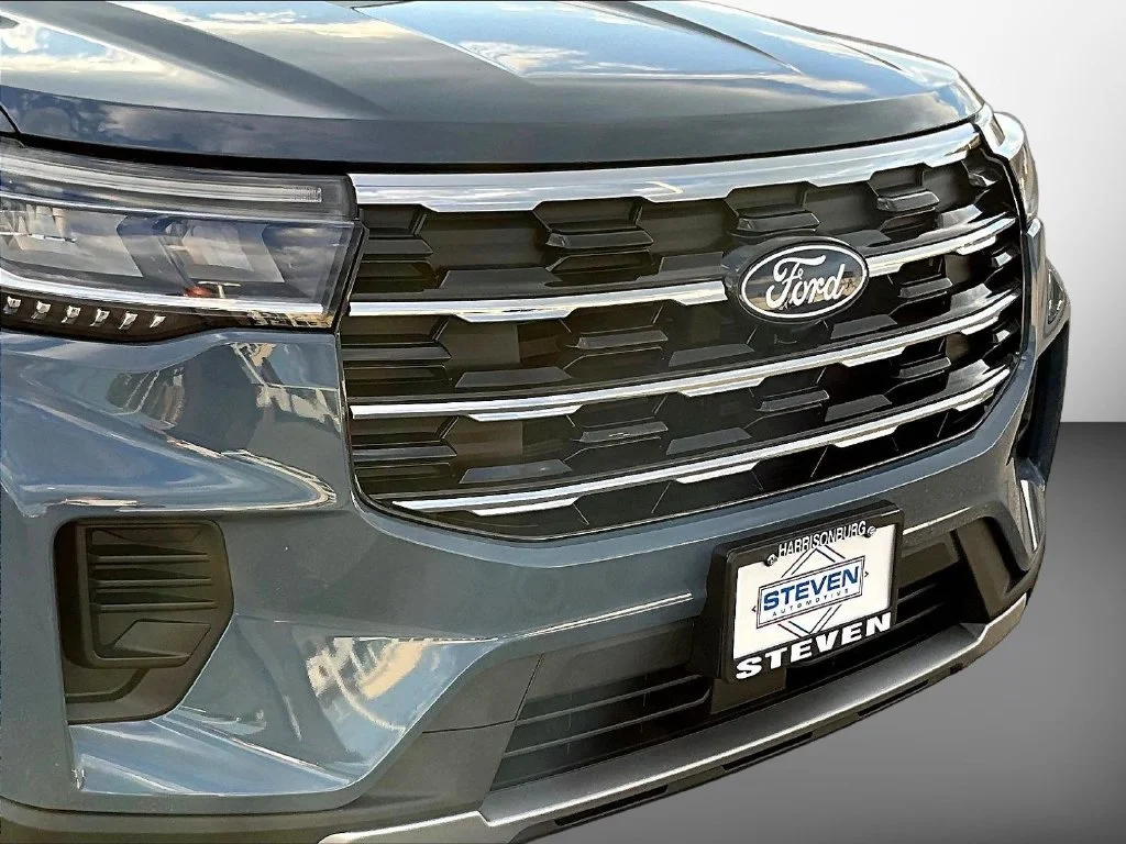 New 2027 Vapor Blue Metallic Ford Active image 40