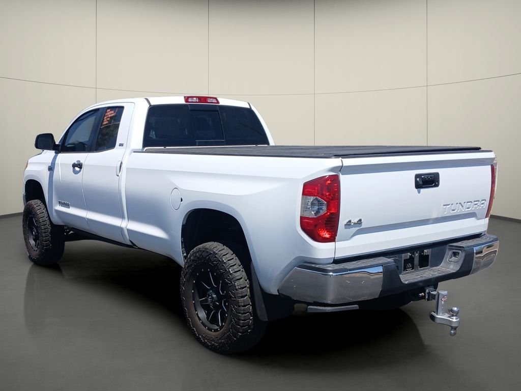 Used 2014 White Toyota SR5 image 5