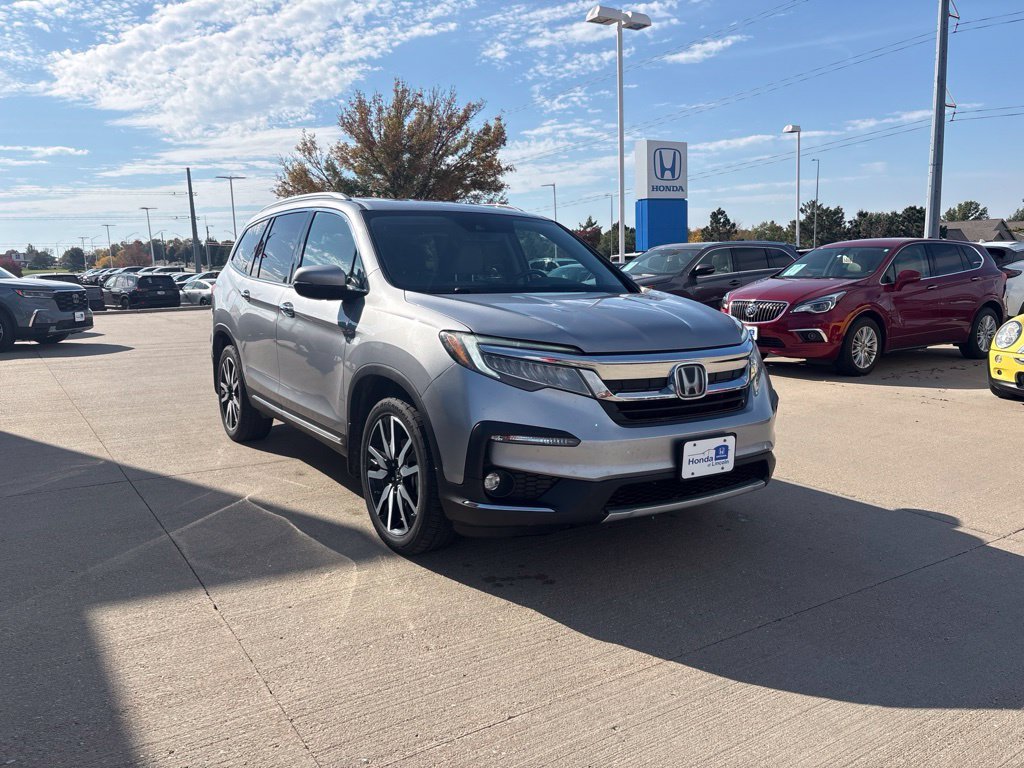 Used 2022 Silver Honda Touring 7 Passenger image 3
