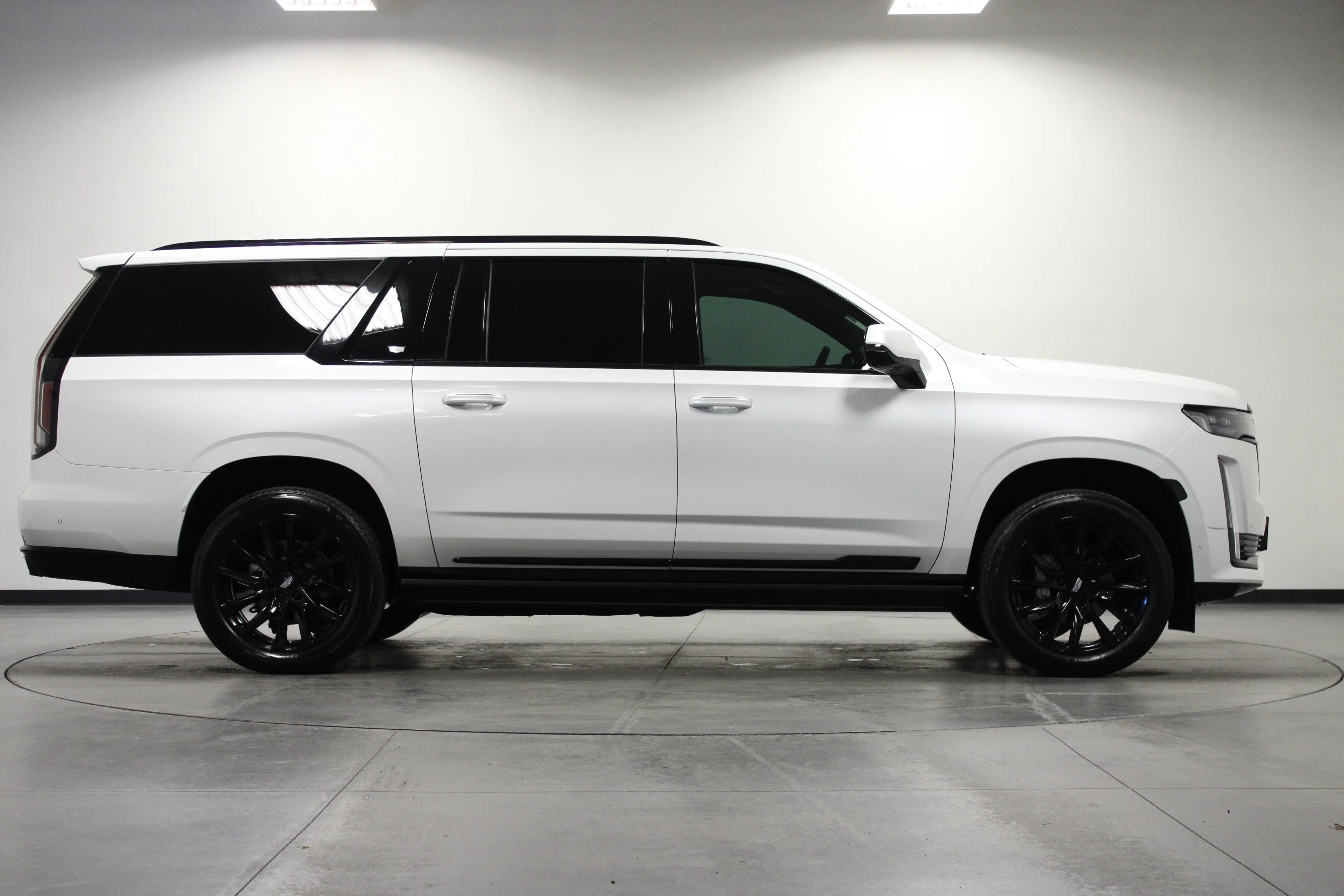 Used 2024 Crystal White Tricoat Cadillac 4WD Sport Platinum image 3