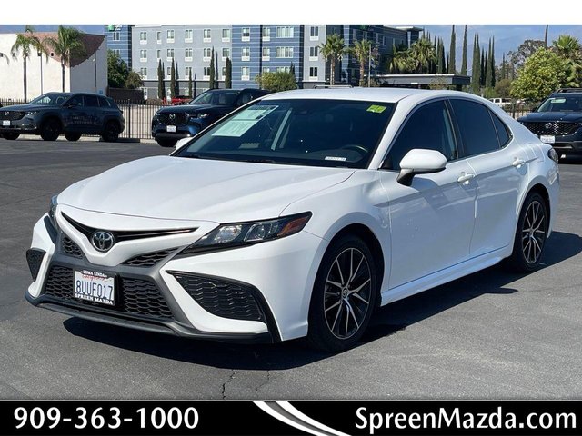 2021 Toyota Camry SE
