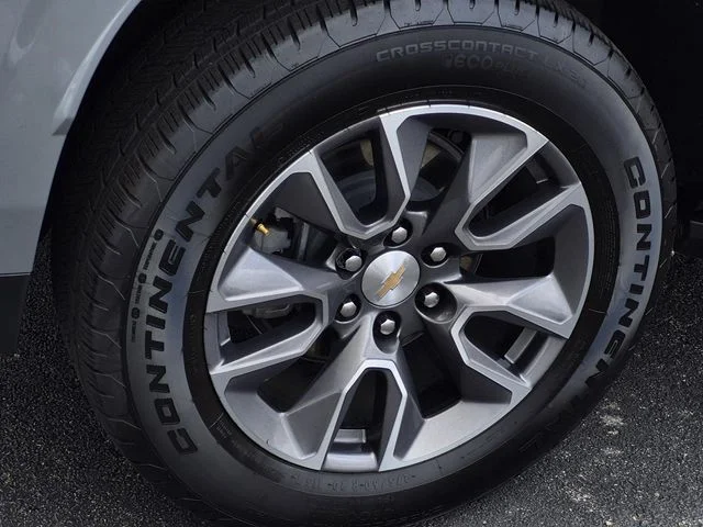 Used 2024 Sterling Gray Metallic Chevrolet LT image 6