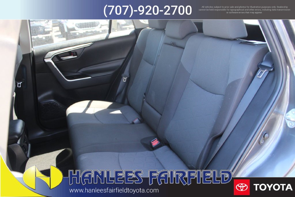 2024 Toyota RAV4 XLE - Photo 14