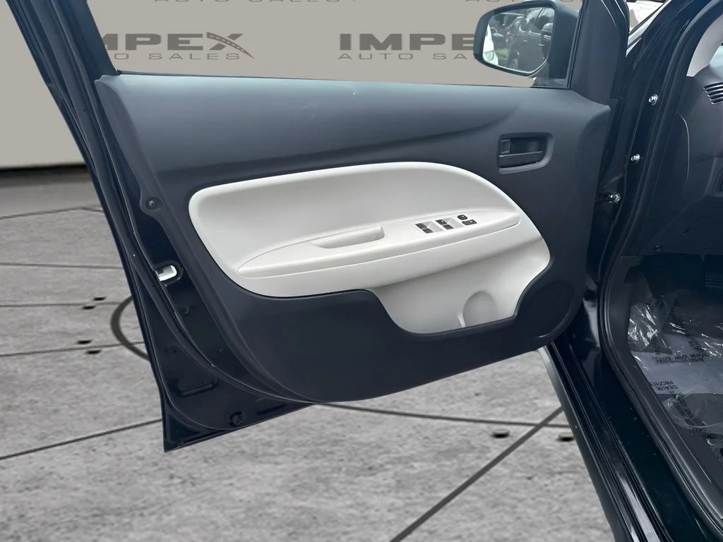 Used 2019 Black Mitsubishi ES image 13