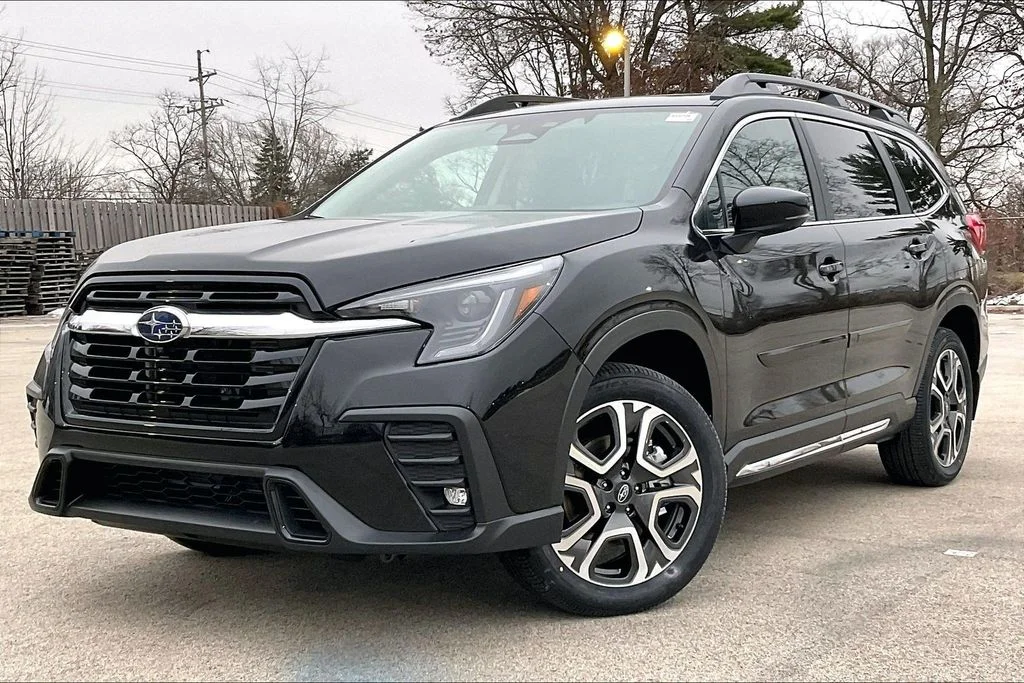 New 2026 CRYSTAL BLACK SILICA Subaru Limited 7-Passenger image 2