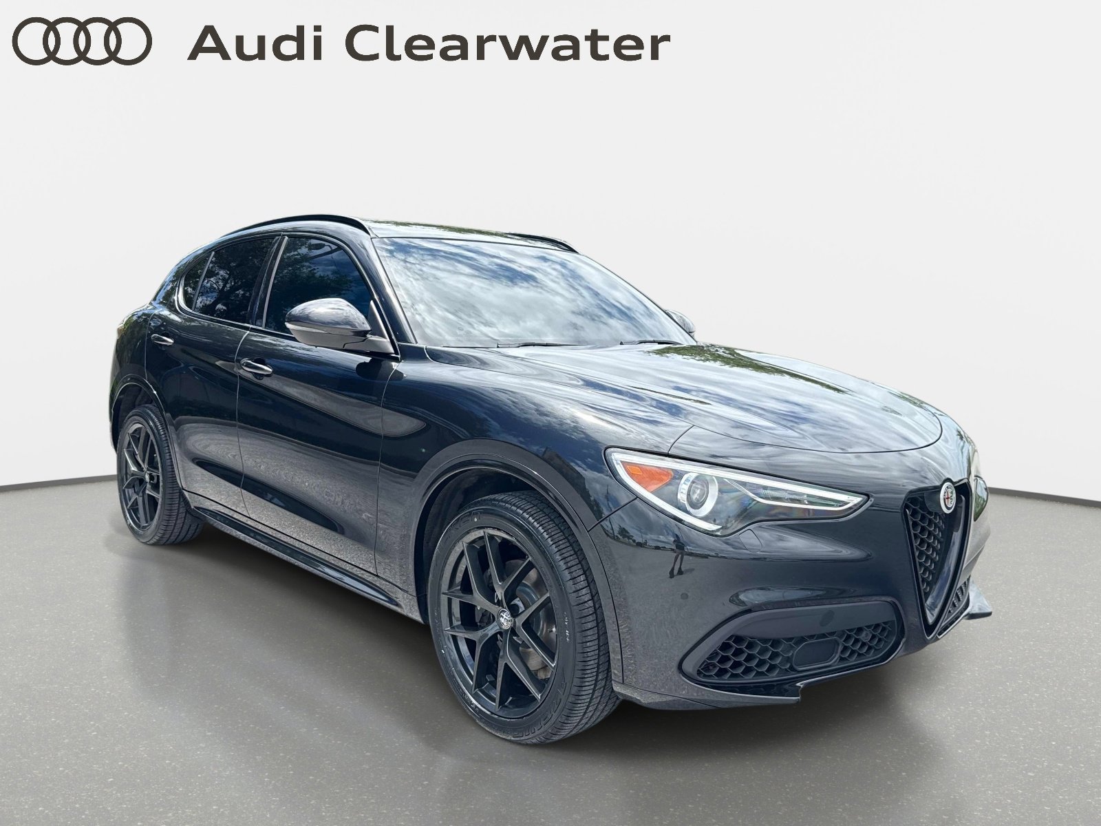 View vehicle photo 5