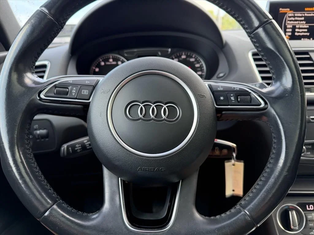 Used 2018  Audi 2.0T Premium image 15