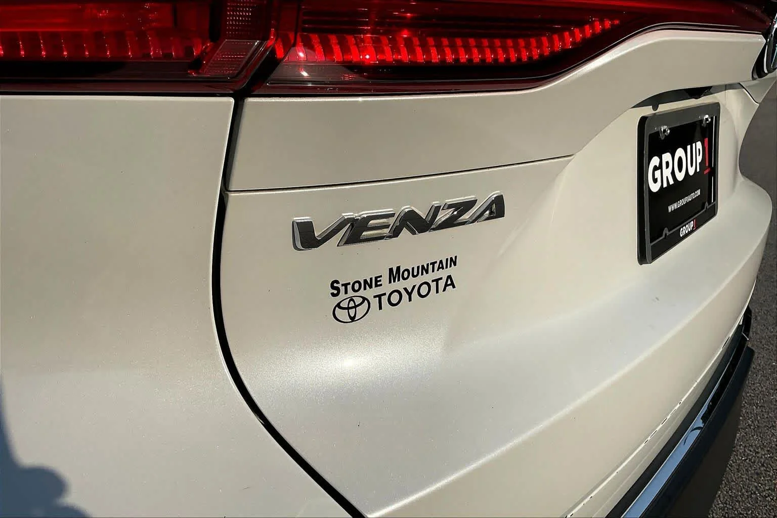 Used 2023 Wind Chill Pearl Toyota Limited image 30