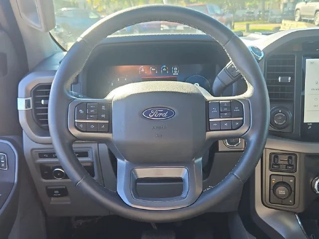 Used 2024 Black Ford XLT image 15