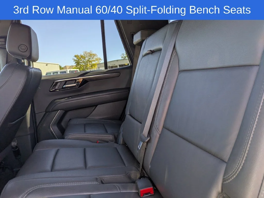 Used 2025 White Chevrolet LT image 16