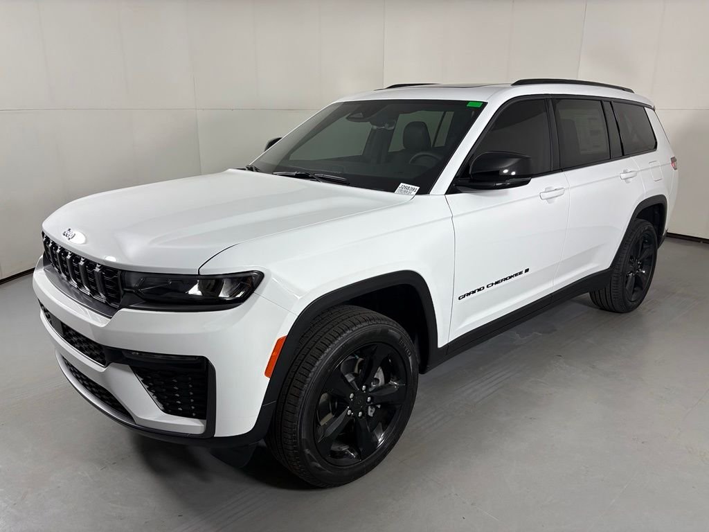 New 2026 Bright White Clearcoat Jeep Limited image 4