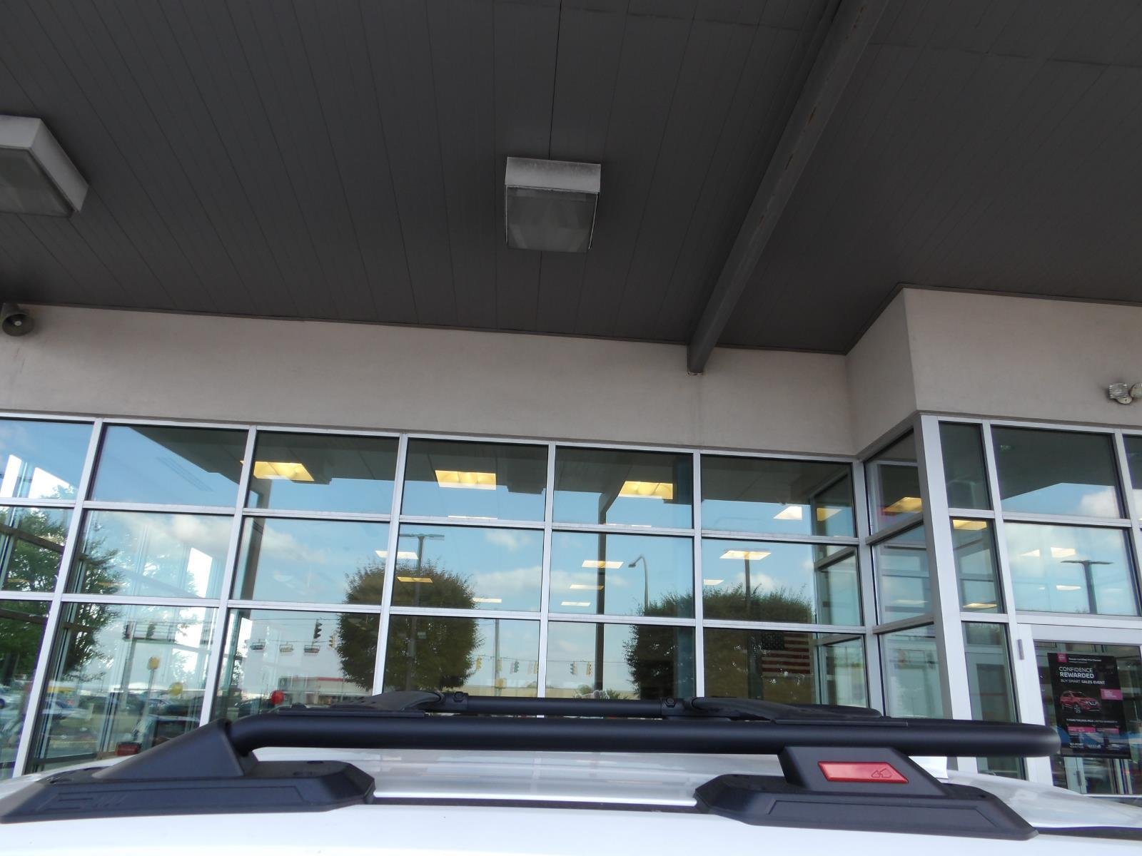 New 2026 Everest White Pearl TriCoat Nissan Rock Creek® image 13