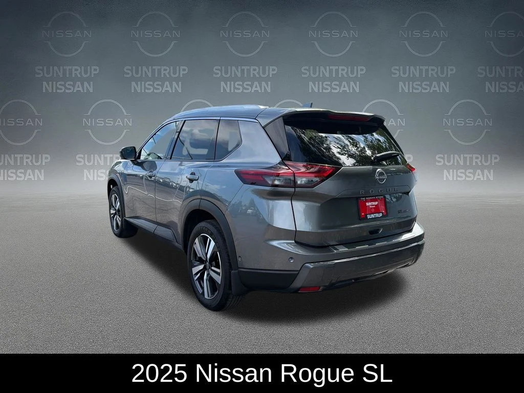 Used 2025 Gray Nissan SL image 3