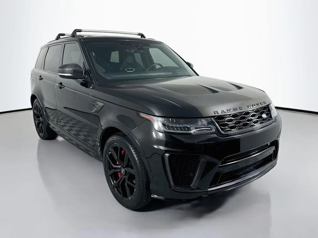 Used 2021  Land Rover SVR image 7