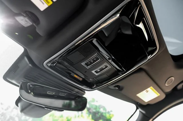 New 2026 Black Land Rover S image 29