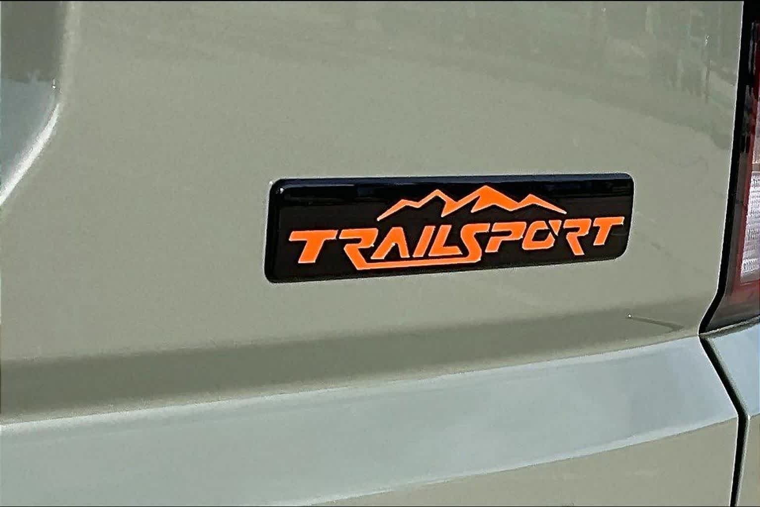 Certified Used 2026 Ash Green Metallic Honda TrailSport Elite image 29