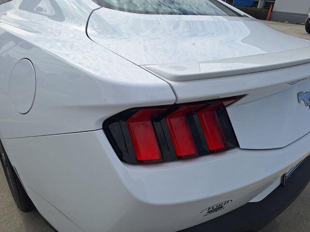 Used 2024 Oxford White Ford EcoBoost Premium image 32