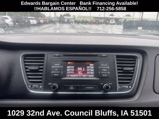 Used 2016 Silver Kia LX image 25