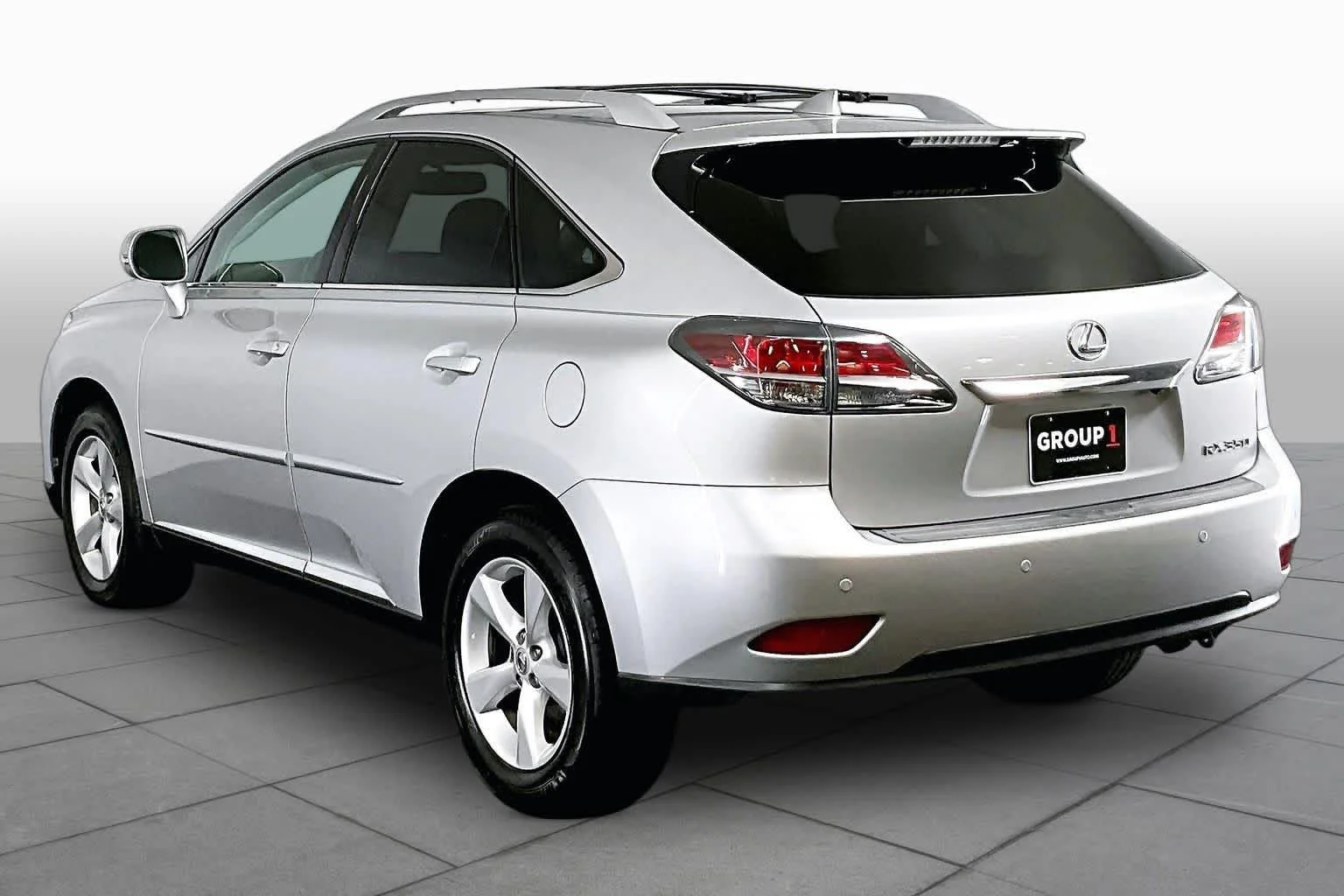 Used 2015 Silver Lining Metallic Lexus  image 12