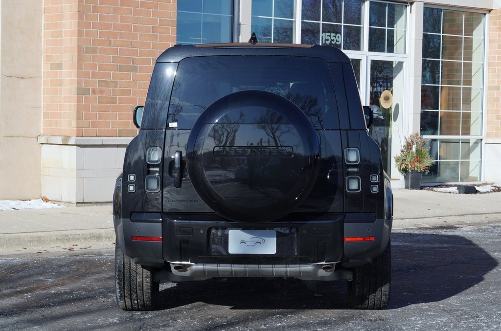 2026 LAND ROVER DEFENDER - Image 4