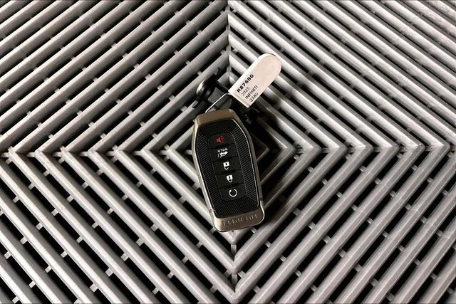 Used 2025 Mineral Black INFINITI SENSORY image 11