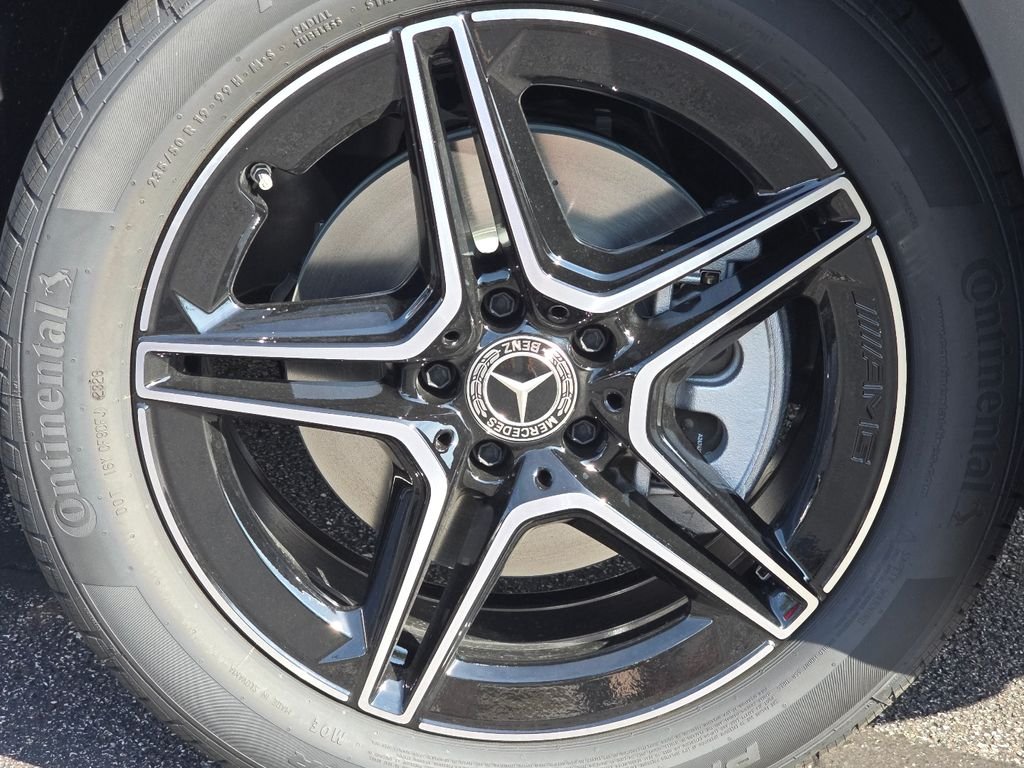 New 2026 Mountain Grey Metallic Mercedes-Benz GLA 250 image 12