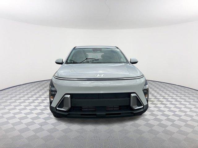 New 2026 Cyber Gray Metallic Hyundai SE image 2