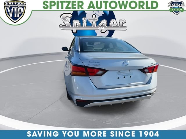 Used 2021 Silver Nissan 2.5 SV image 8