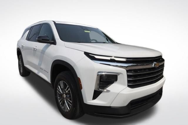 Used 2025 White Chevrolet LT image 2